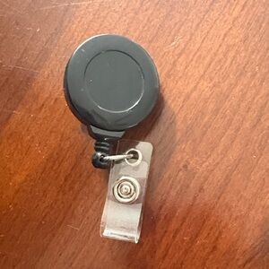 *retractable ID badge holder